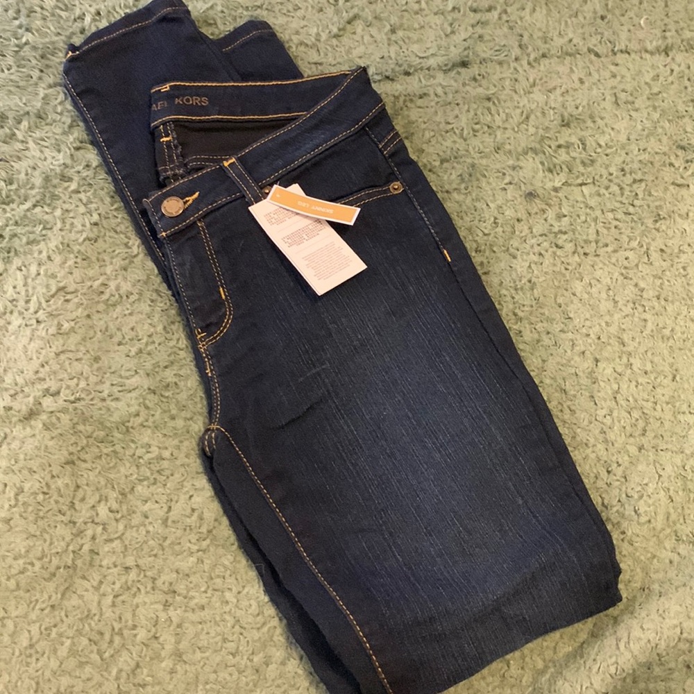 MK Jean